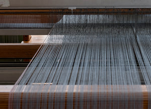 Artisan loom rug weaving technique