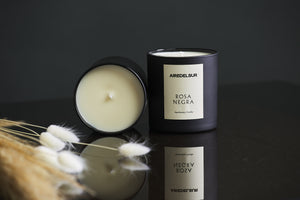 Rosa Negra black rose scented vegan soy way candle made in Argentina
