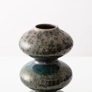 elysian collective Wave Form Flower Vase, Green color, by designer Forma Rosa
