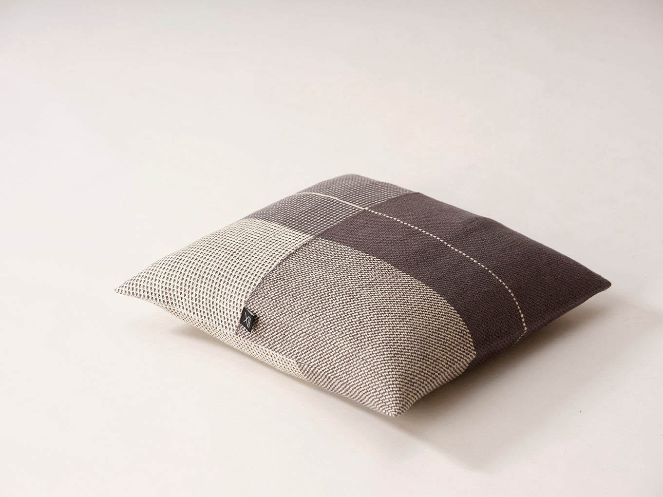 https://elysian-collective.com/cdn/shop/products/elysian-sempre-throw-pillow-square-50x50_1361x.jpg?v=1664561406